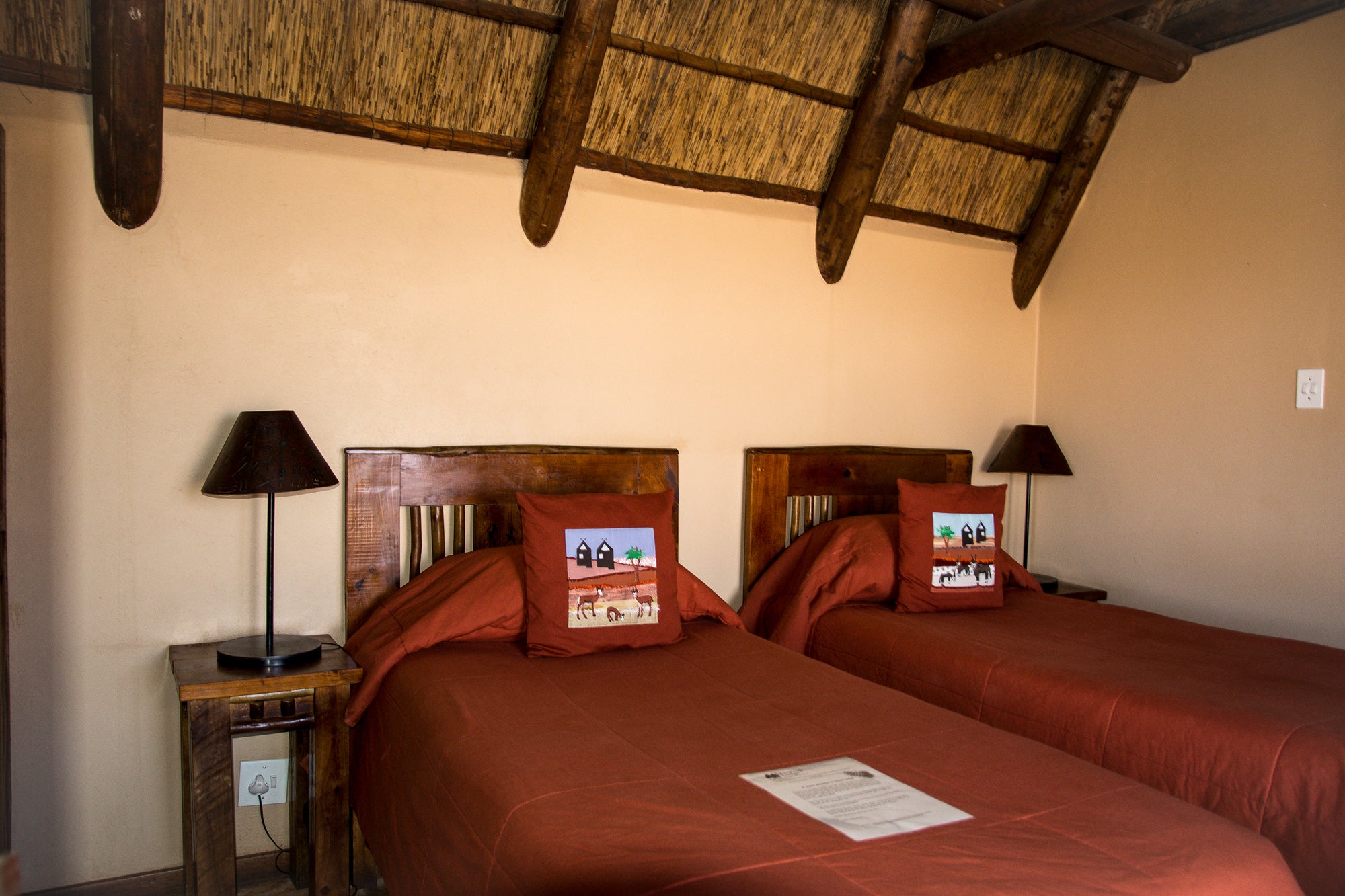 xaus-lodge-kgalagadi-transfrontier-park-south-africa-south-africa