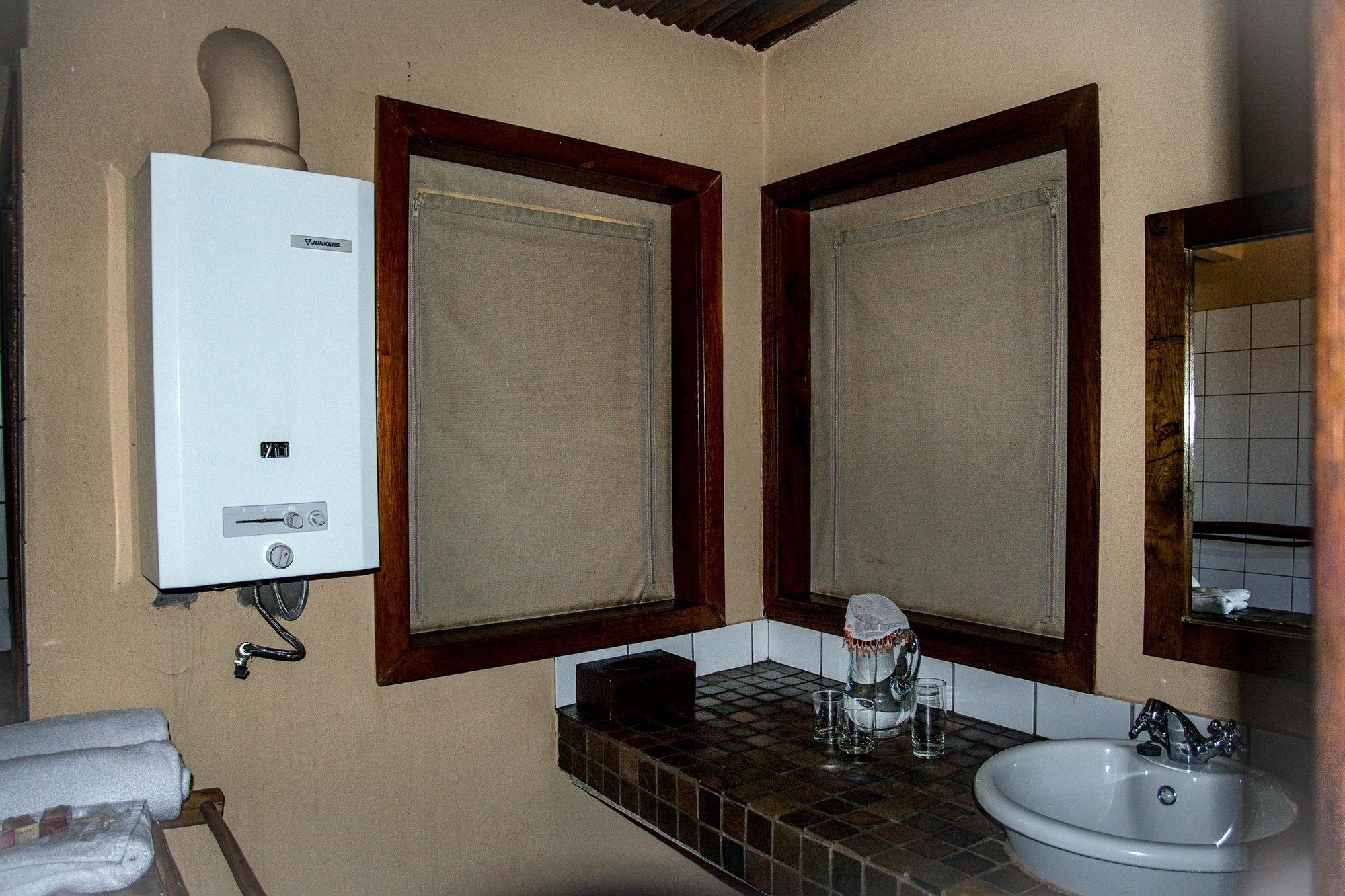 xaus-lodge-kgalagadi-transfrontier-park-south-africa-south-africa