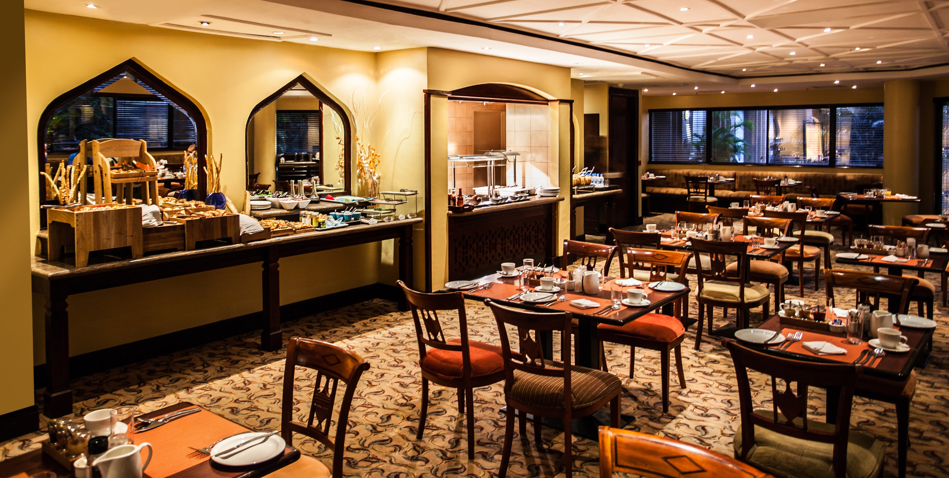 Baraza Cafe, Grill & Bar