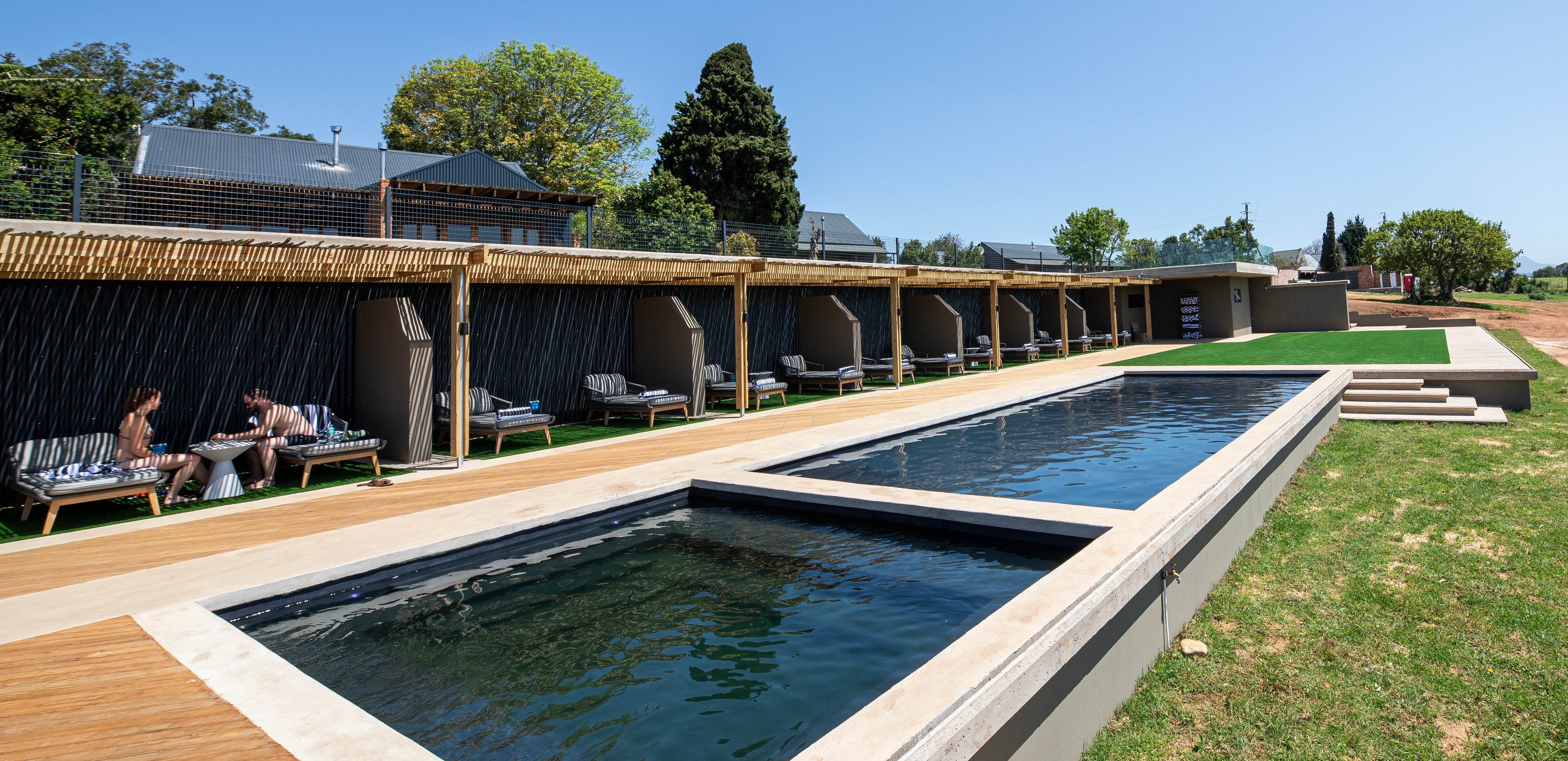 Village Lodge Pools
