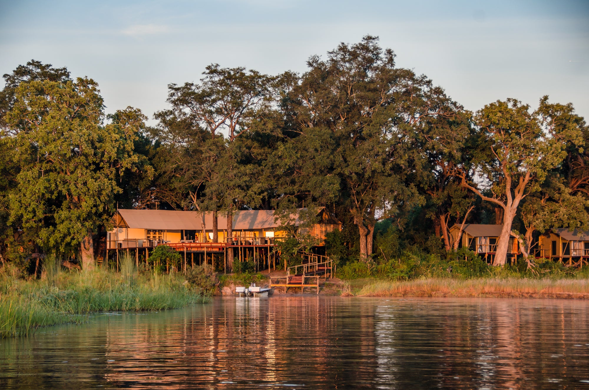 Kazile Island Lodge - Lodge