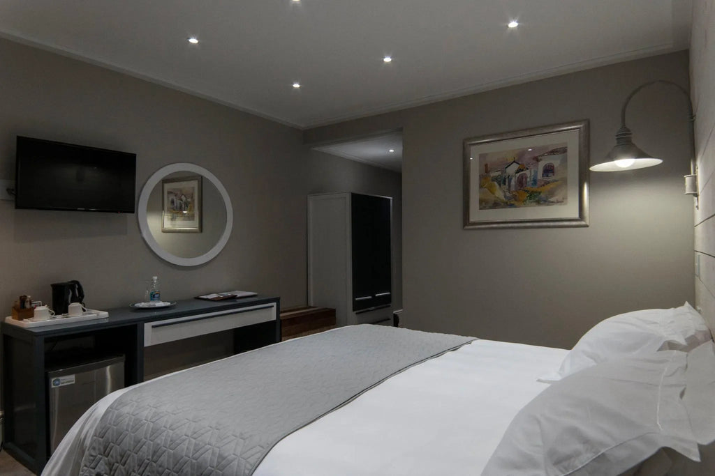 Room gallery image 2.
