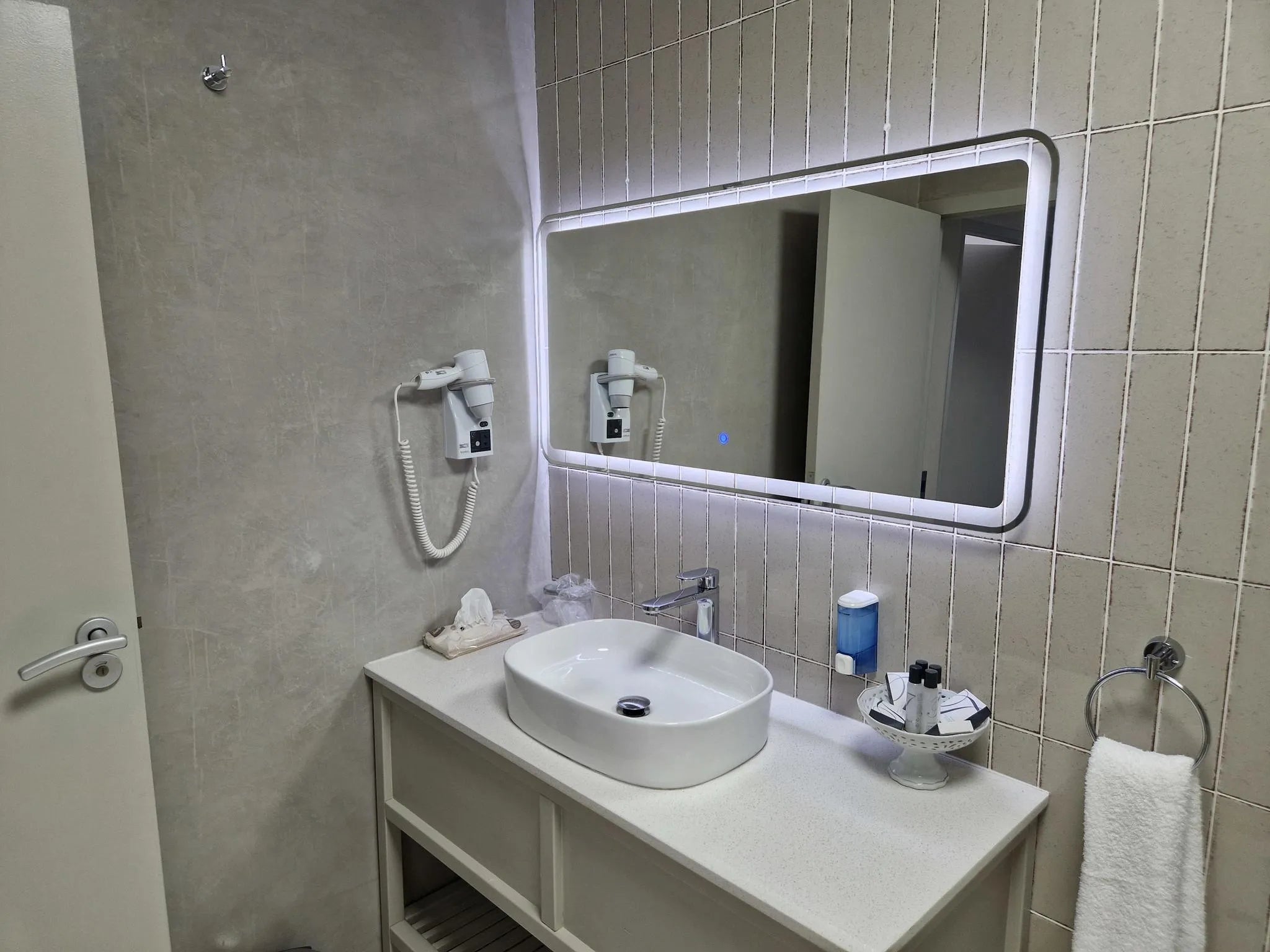 Room gallery image 11.