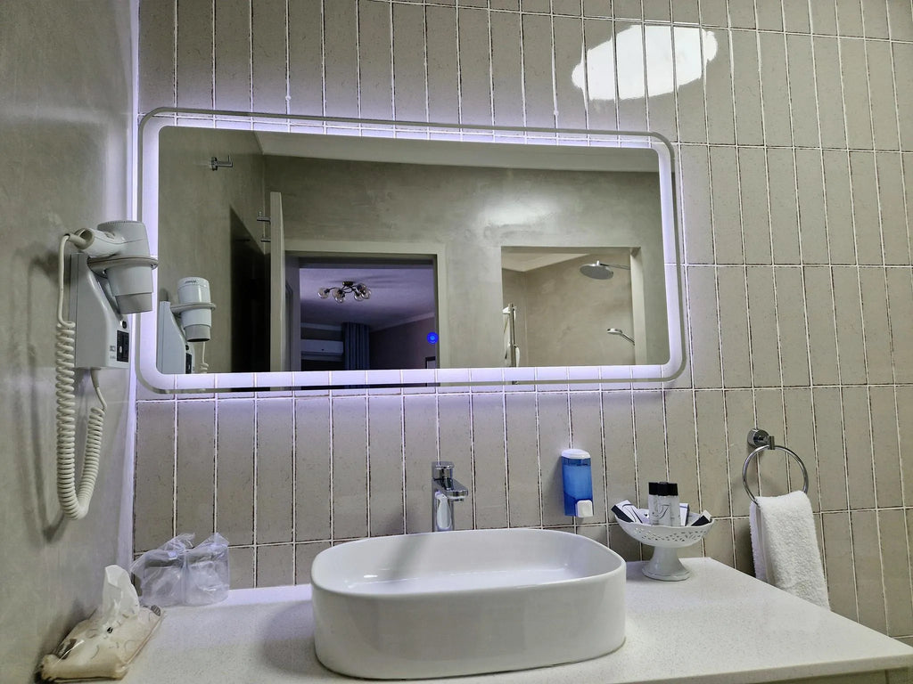 Room gallery image 12.