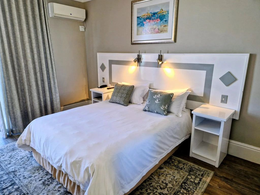 Room gallery image 6.