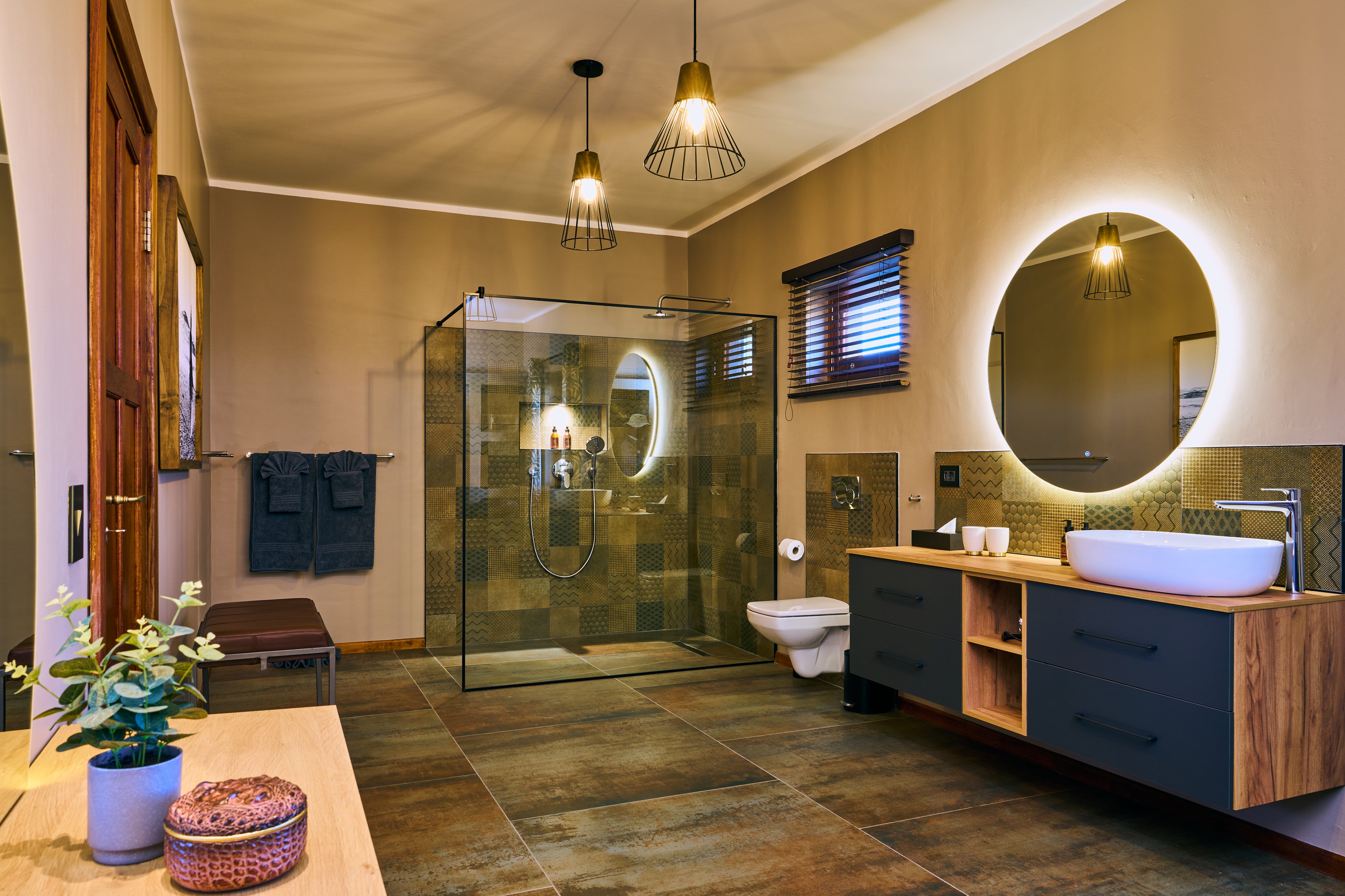 Double-Chalet-1-Bathroom-Hohenstein-Lodge