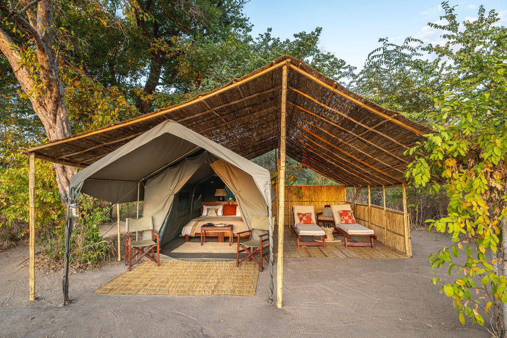 Nkonzi Camp, tent exterior