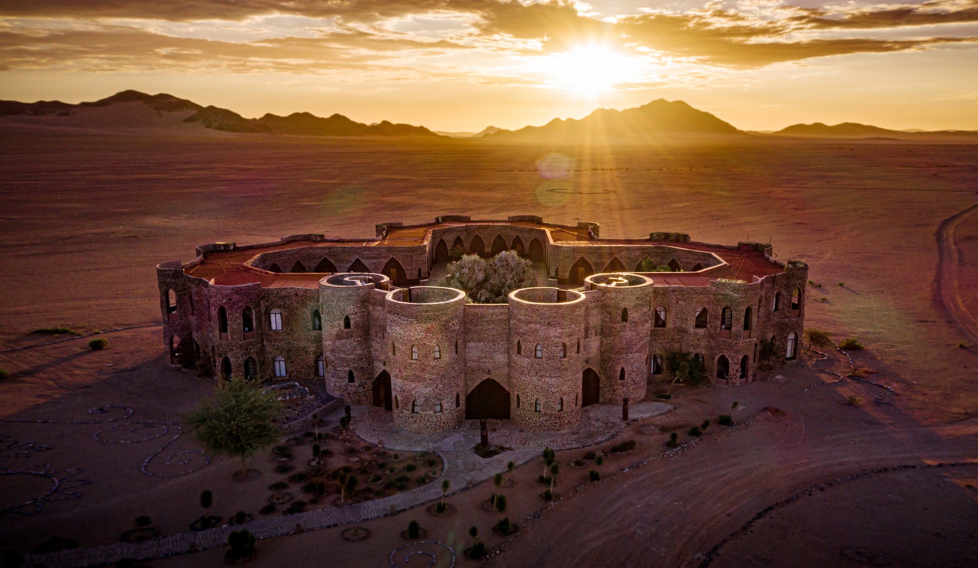 Le Mirage Resort & Spa
