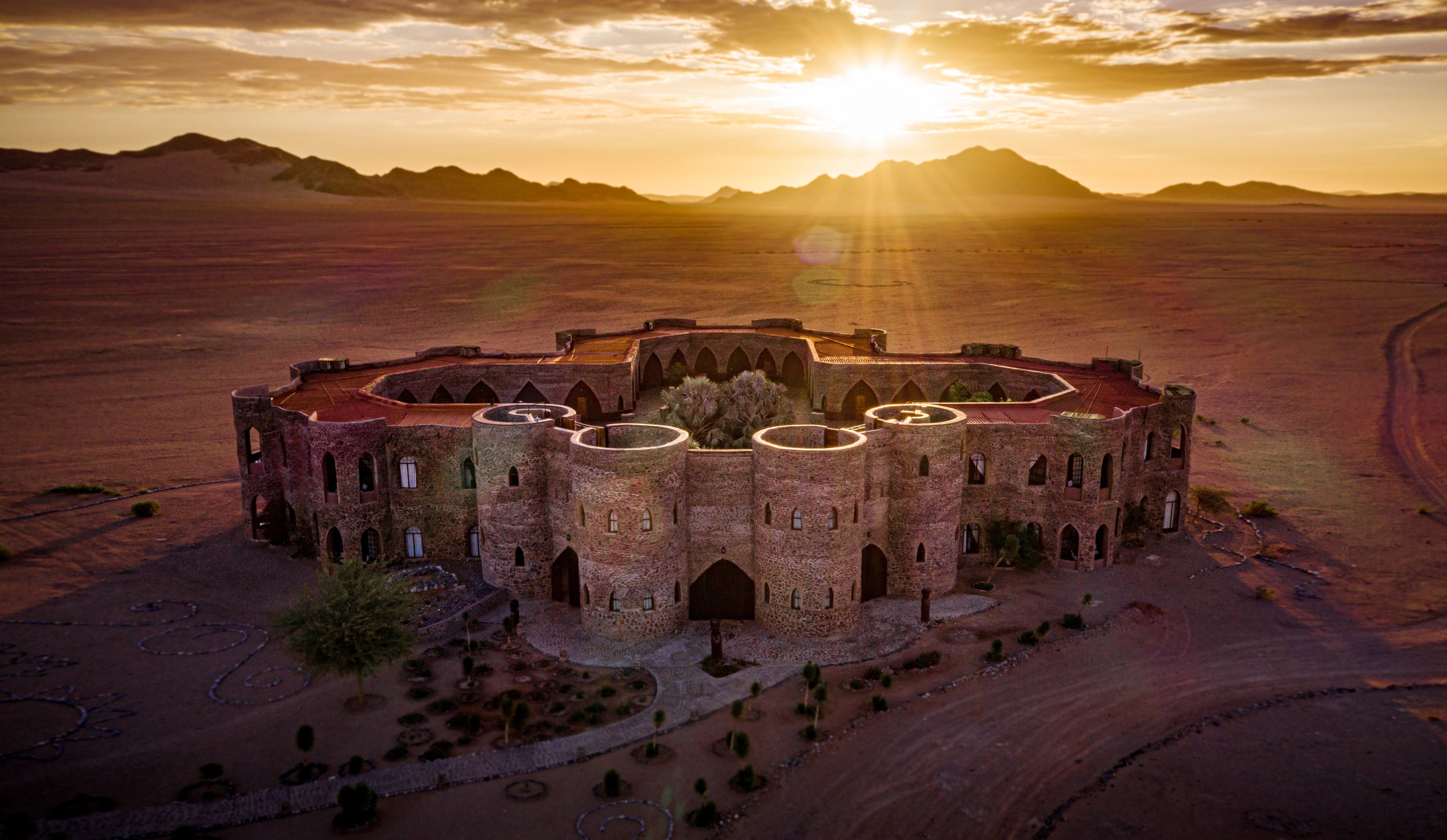 Sunset over the desert at le Mirage.