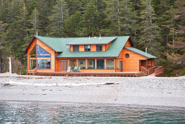 http://www.alaskacollection.com/lodging/kenai-fjords-wilderness-lodge/#&gid=null&pid=9