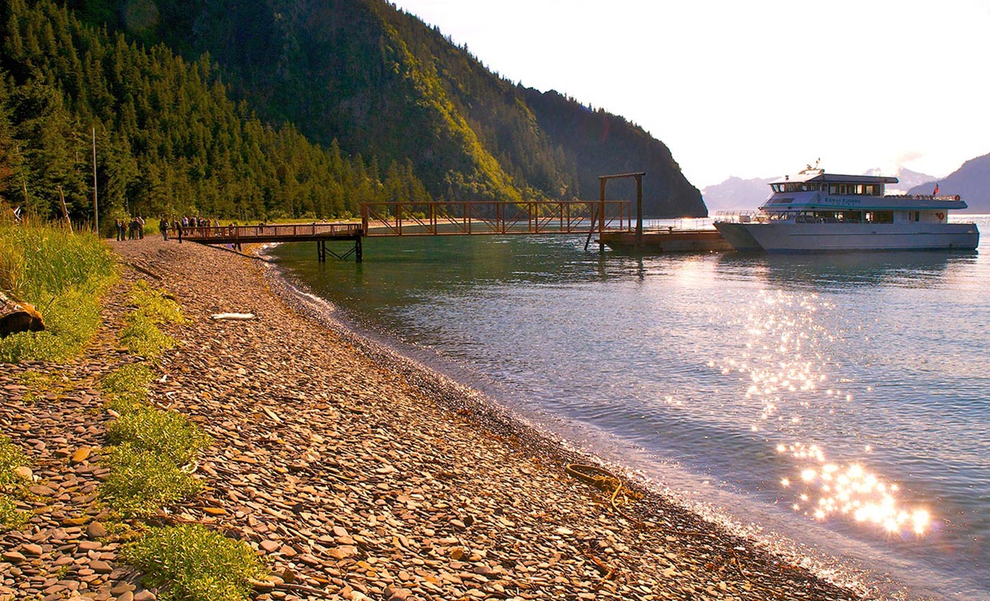 http://www.alaskacollection.com/lodging/kenai-fjords-wilderness-lodge/