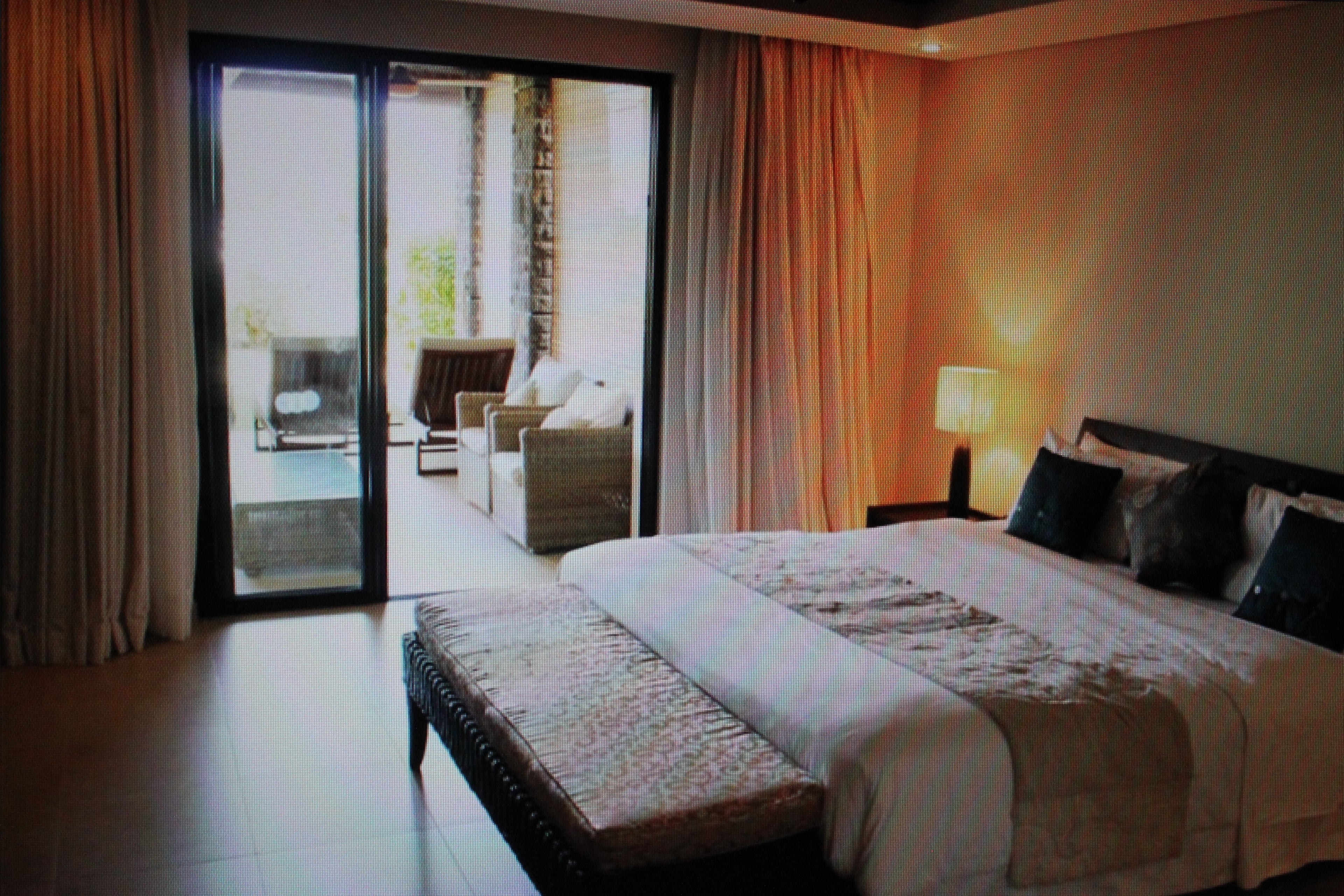 Bedroom 1 with King size bed with en-suite bathroom