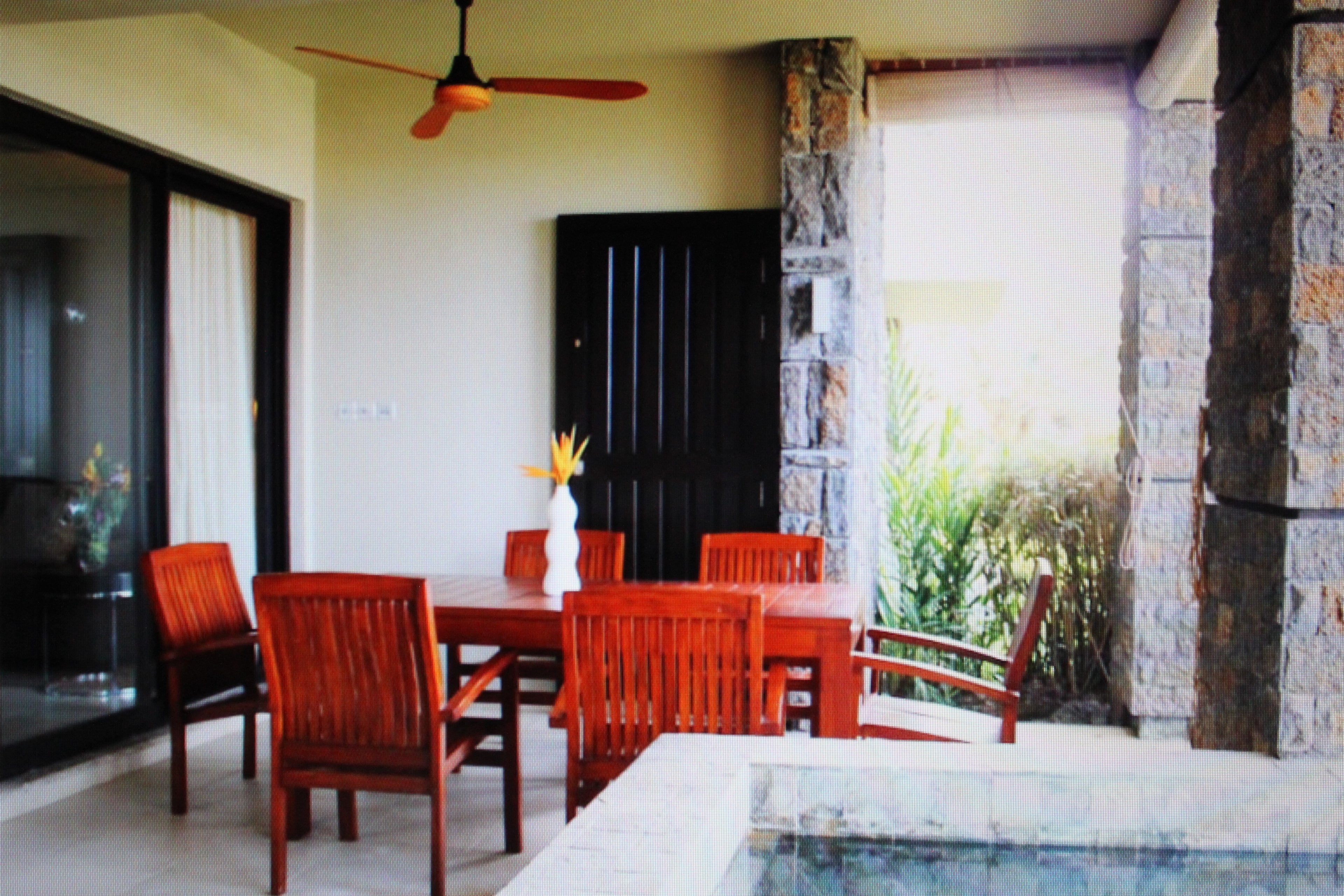 Patio with garden and sea view