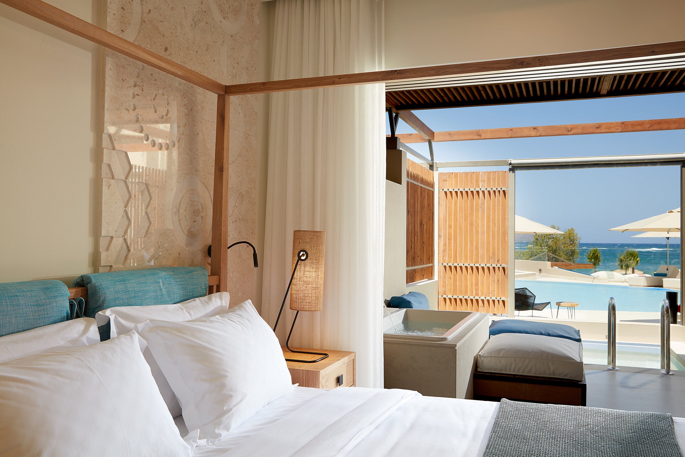 Upbeat Retreat Sea View with Heated Plunge Pool