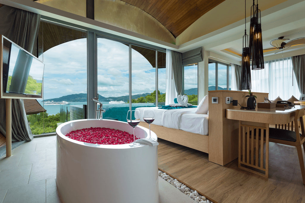 Crest Resort & Pool Villas
