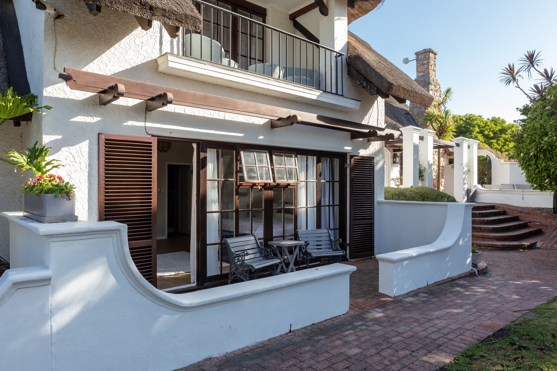 whale-rock-luxury-lodge-villa