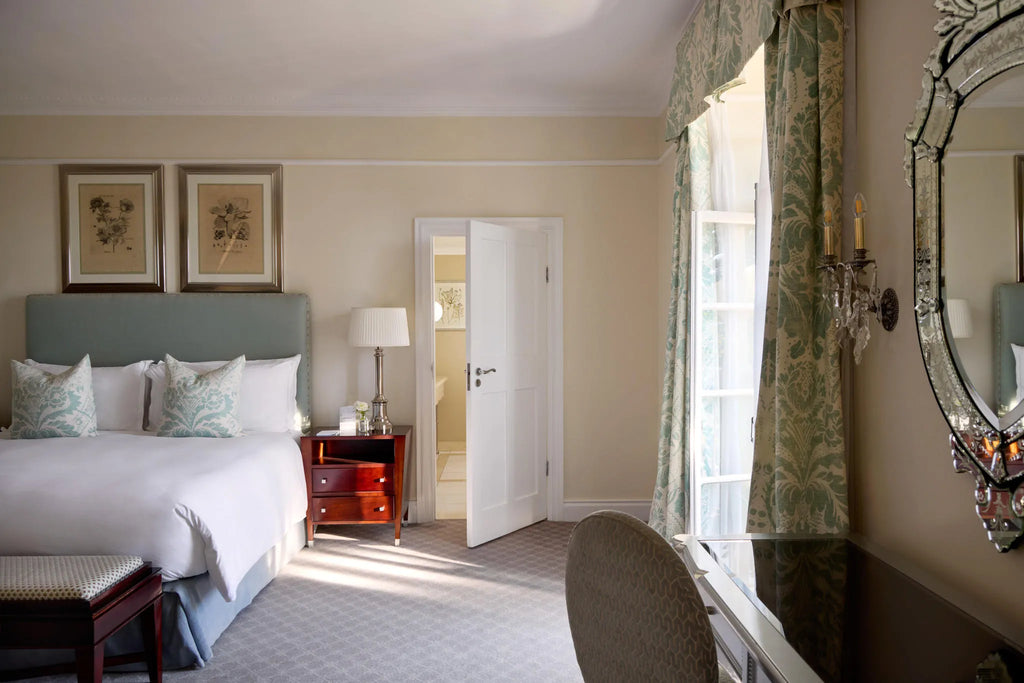 Room gallery image 1.