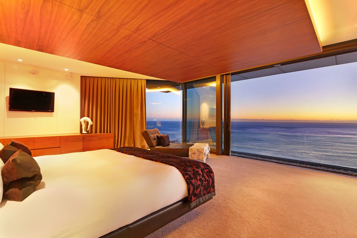 Oceana Villa Clifton