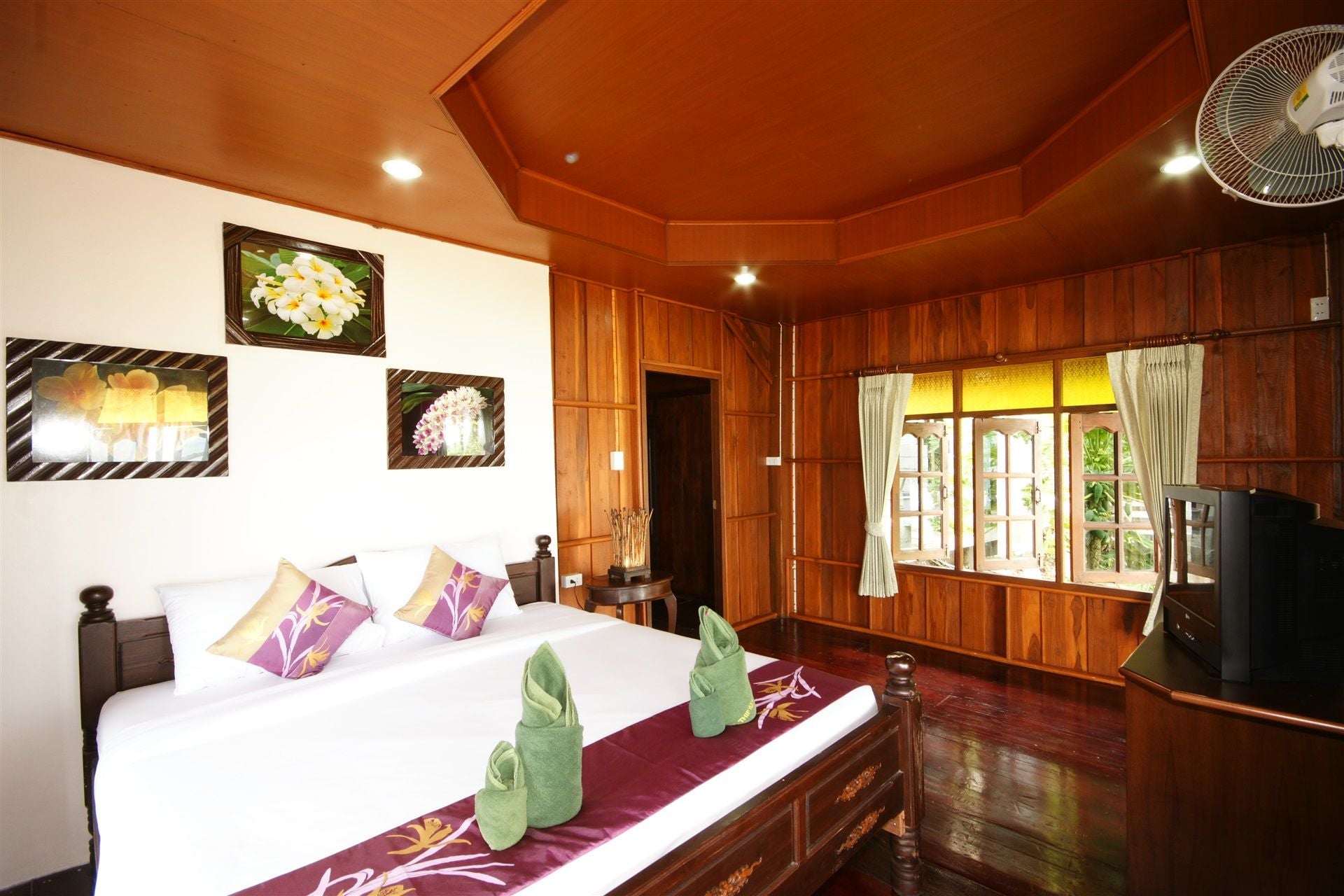 Tharathip Resort