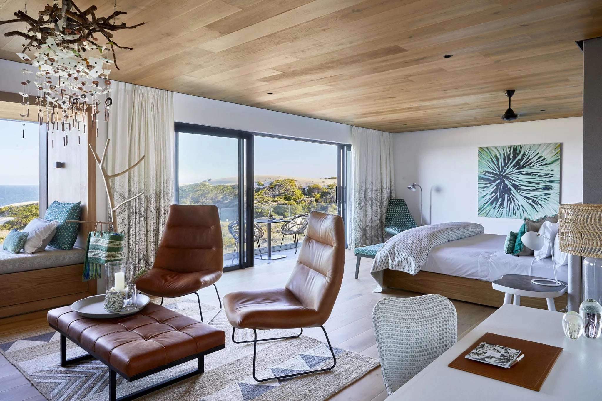 Room gallery image 1.