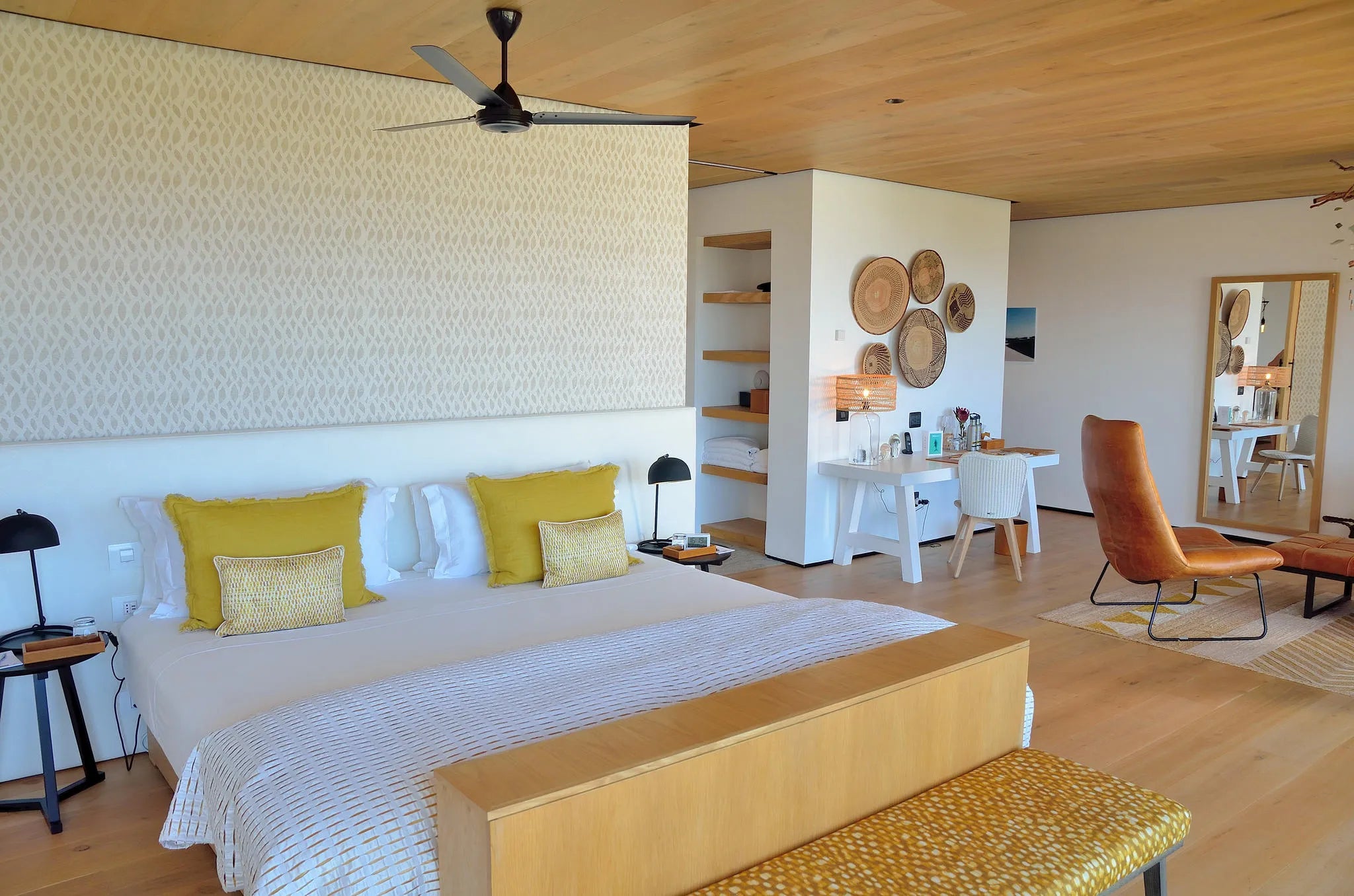 Room gallery image 6.
