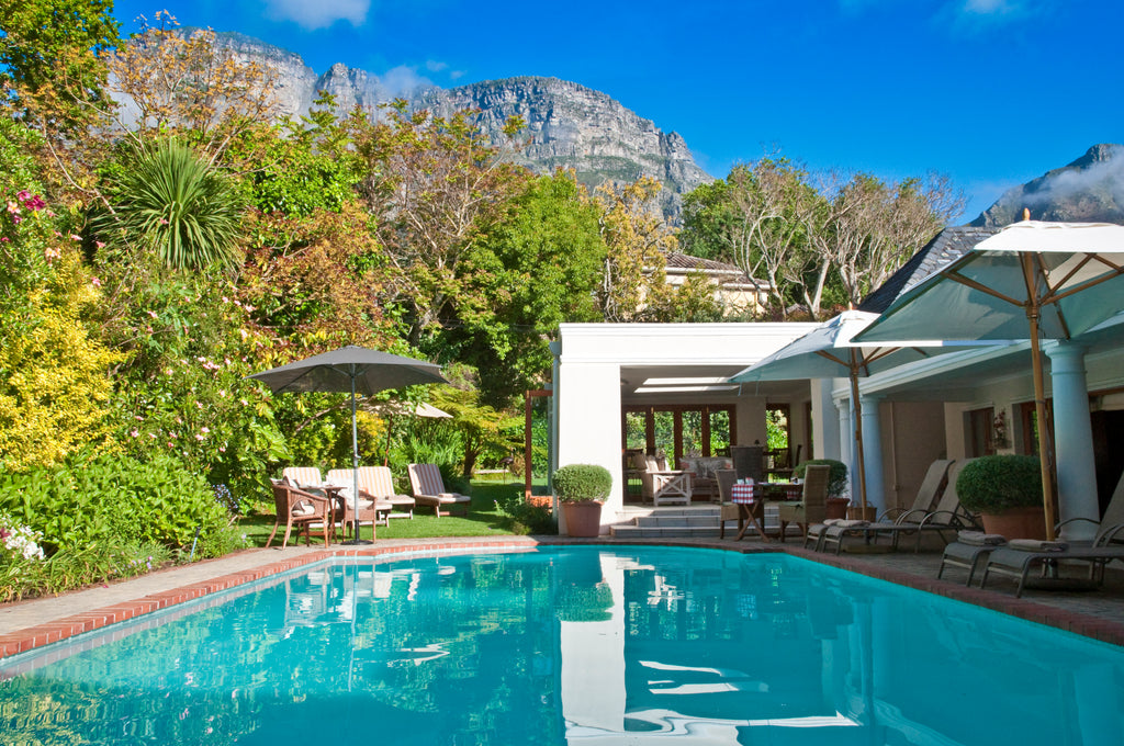 Garden/Pool Area