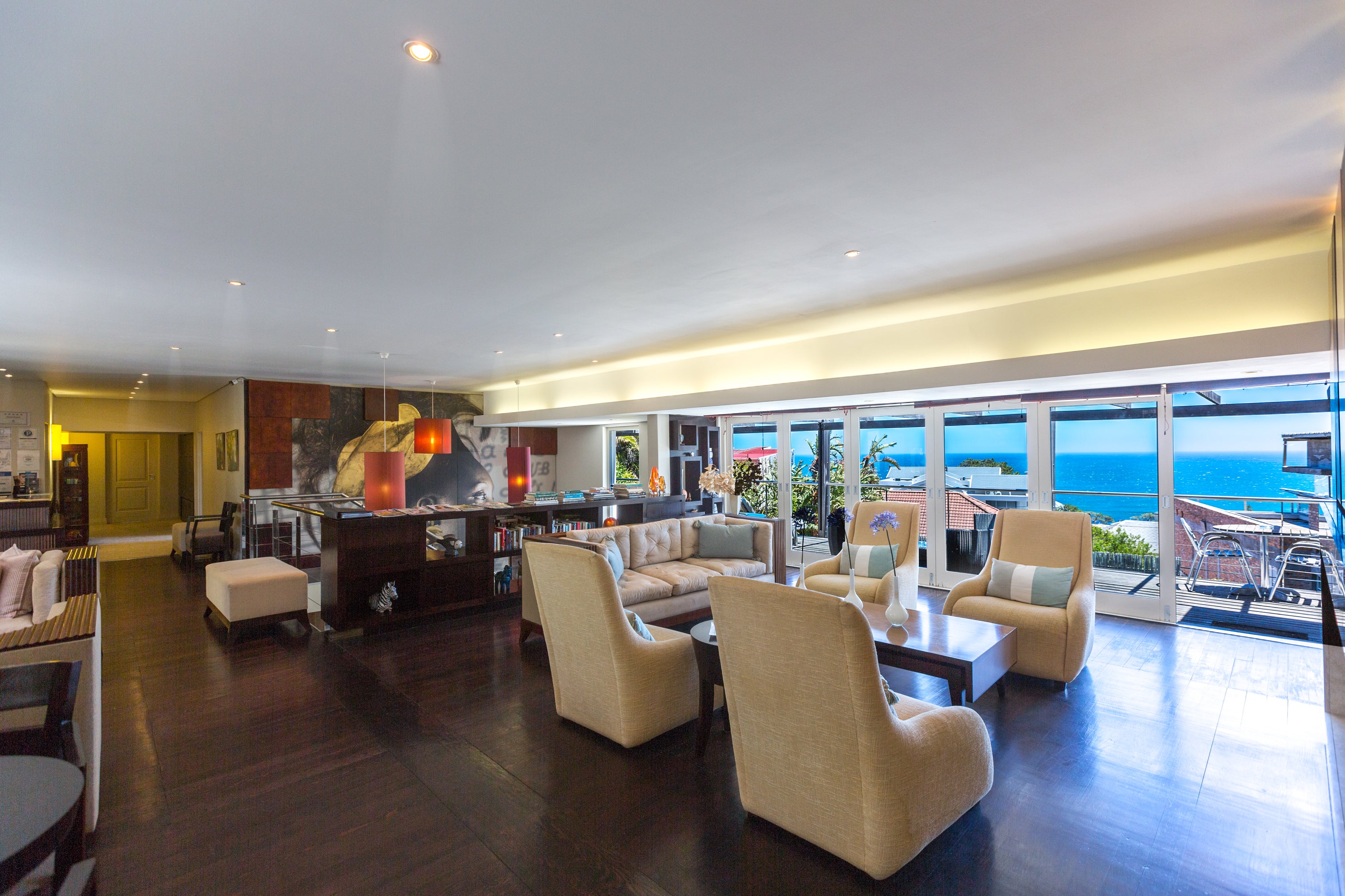 Lounge area open plan to outdoor view deck