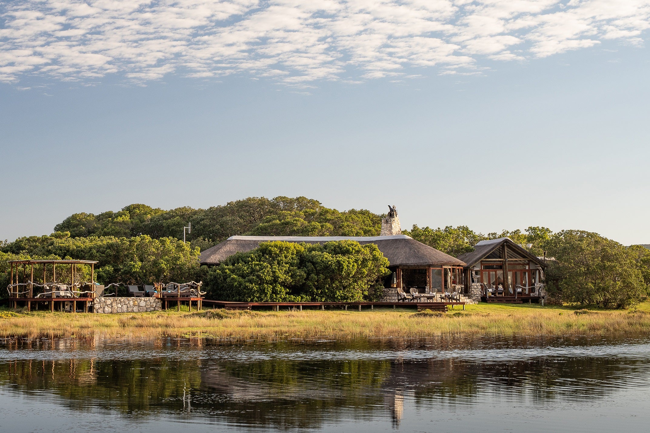 Mosaic Lagoon Lodge in summer