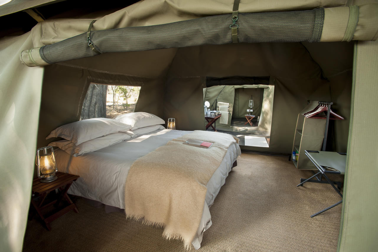 Superior Delta Safari Camp (Nxabega)