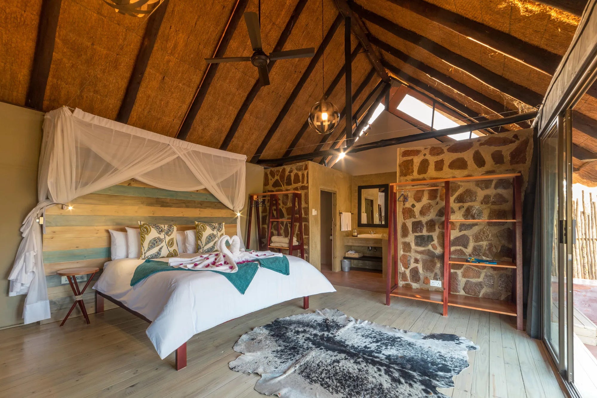 Masuwe Lodge - Hideaway Chalet at Masuwe Lodge, Victoria Falls (Zimbabwe), Zimbabwe.