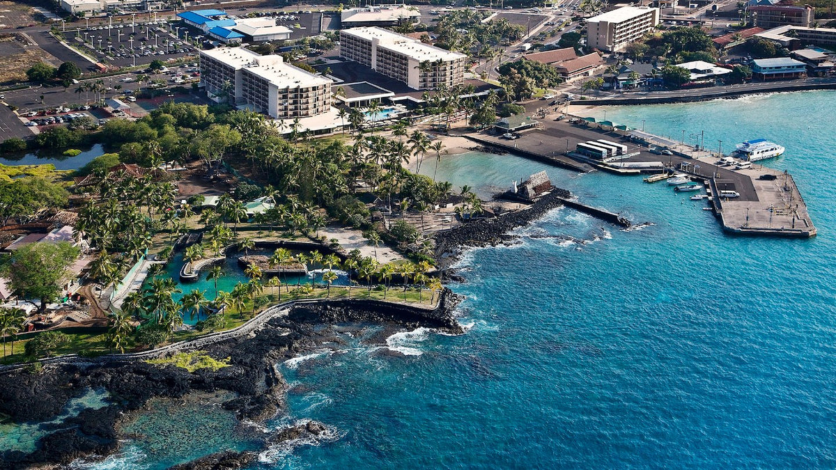 Courtyard by Marriott King Kamehameha's Kona Beach Hotel