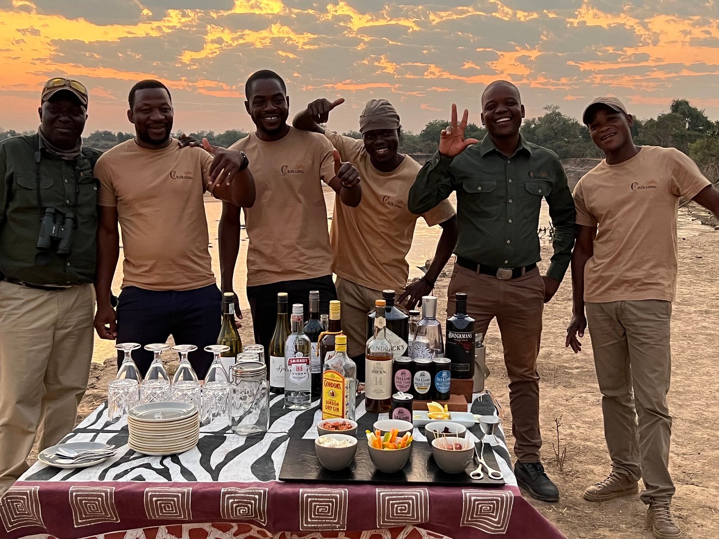 Afternoon Game Drive followed by Sundowner time and Night drive