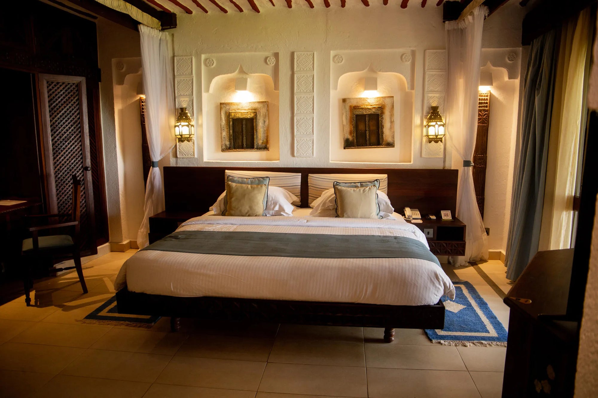 Room gallery image 1.