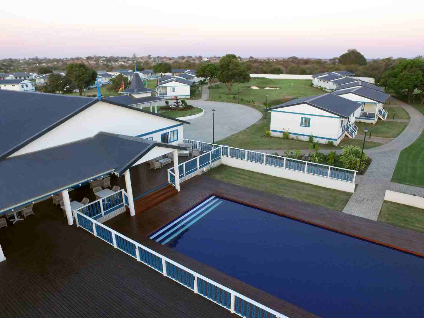 Tete Ferry Sun - Pool Area