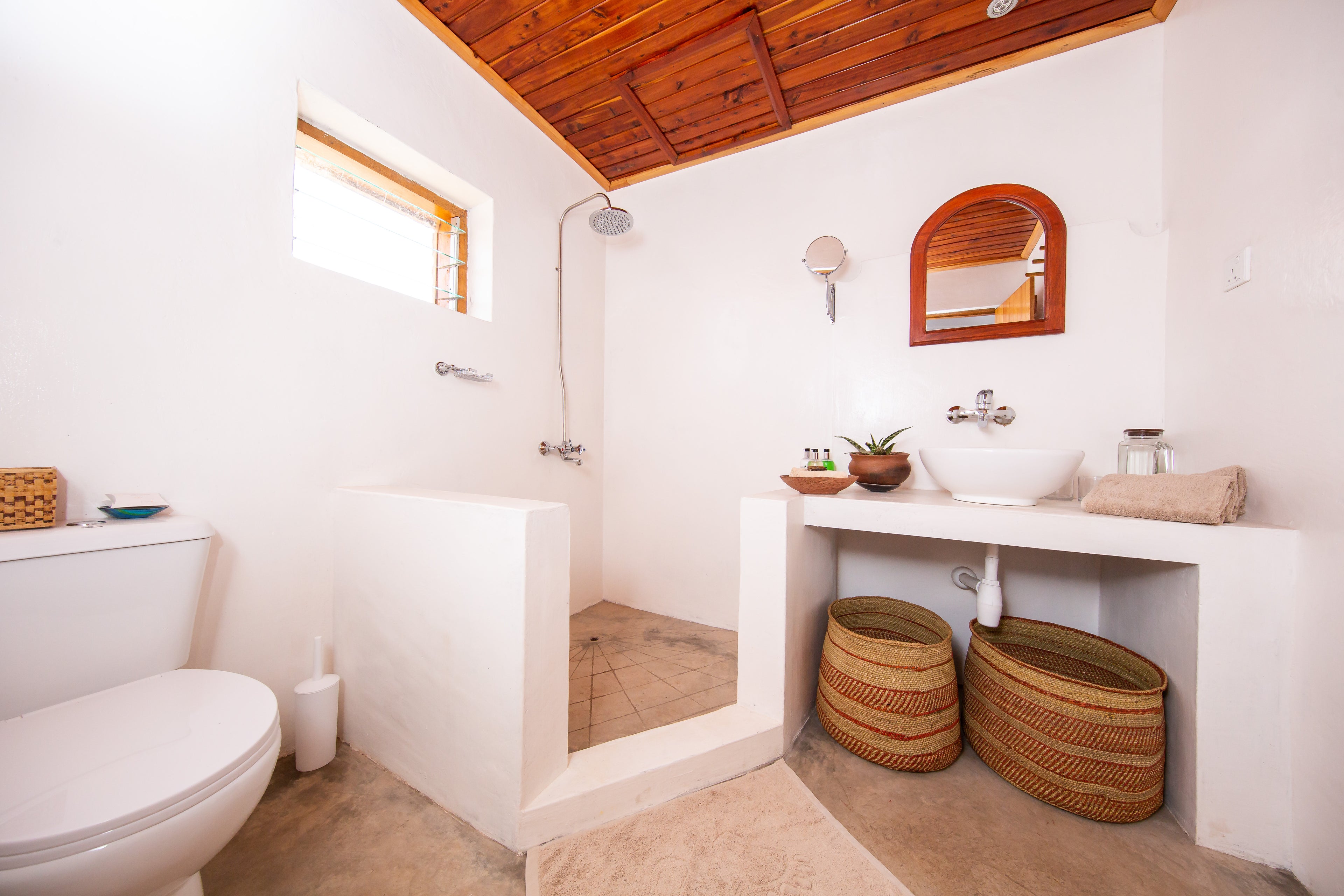 Ndutu Safari Lodge updated bathroom