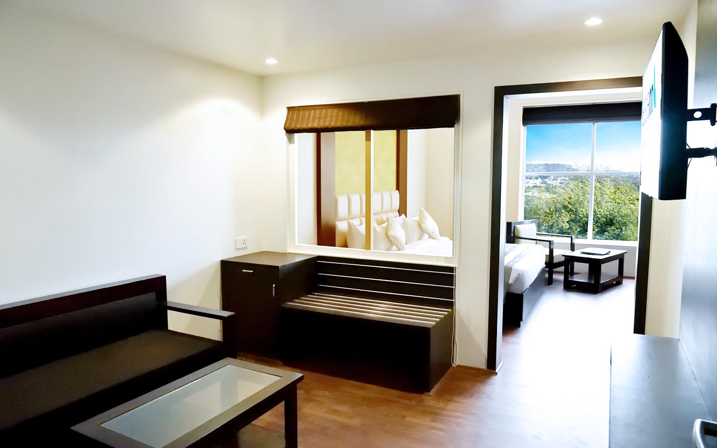 Leisure Inn Shrey