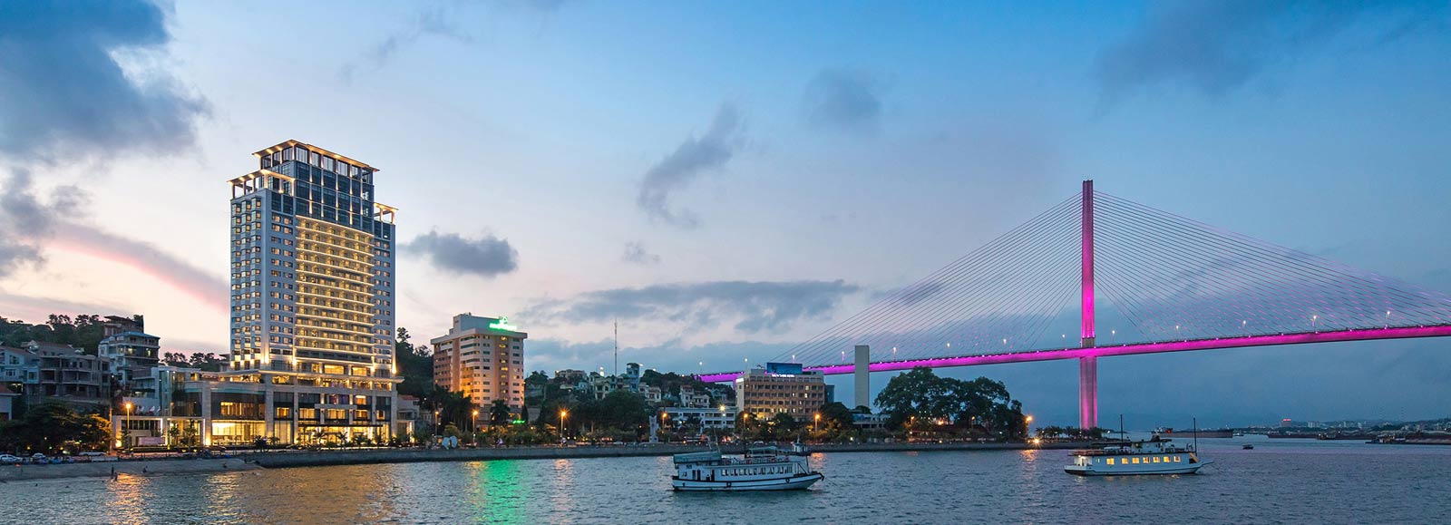 Wyndham Legend Halong