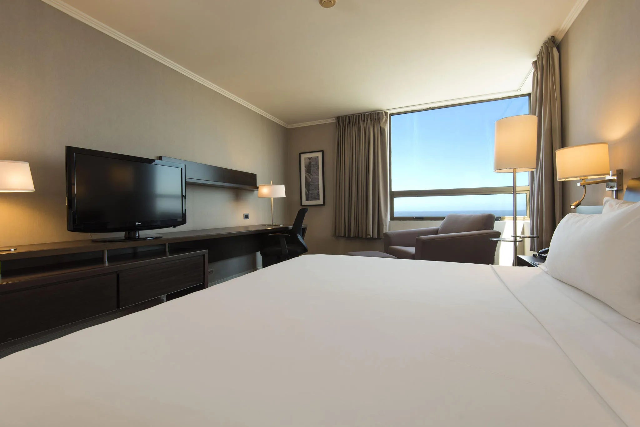 Room gallery image 1.