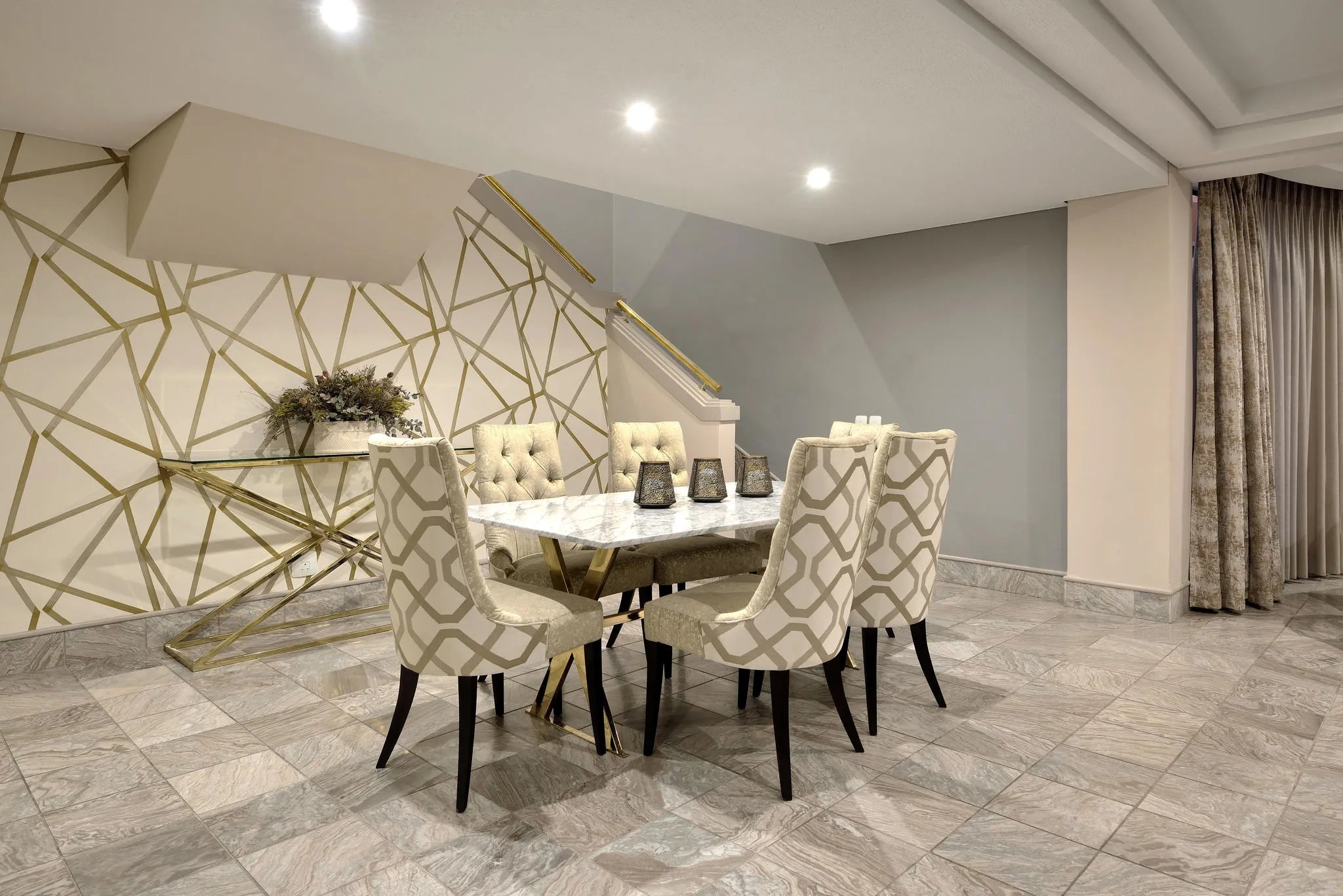 Room gallery image 1.