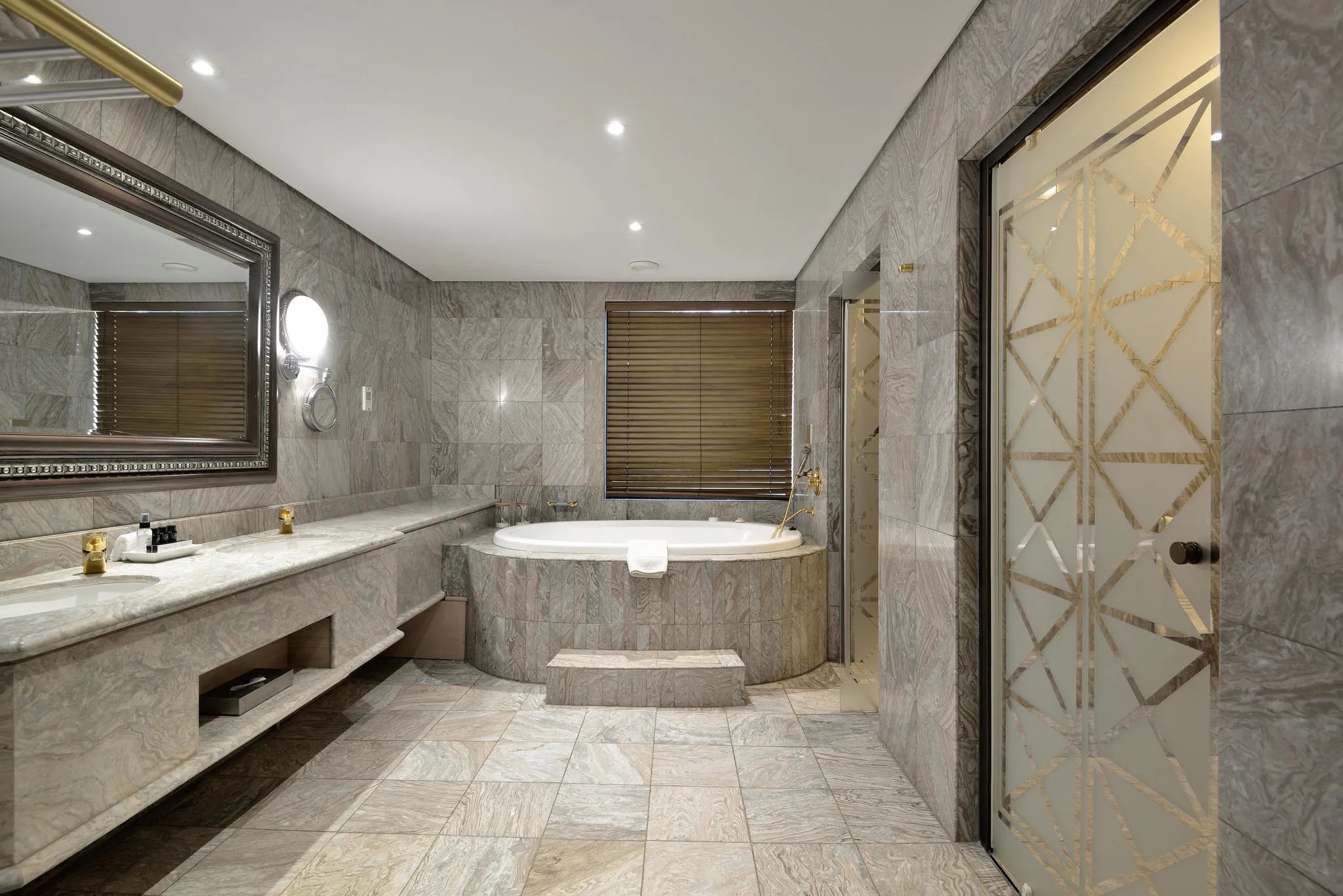 Room gallery image 10.