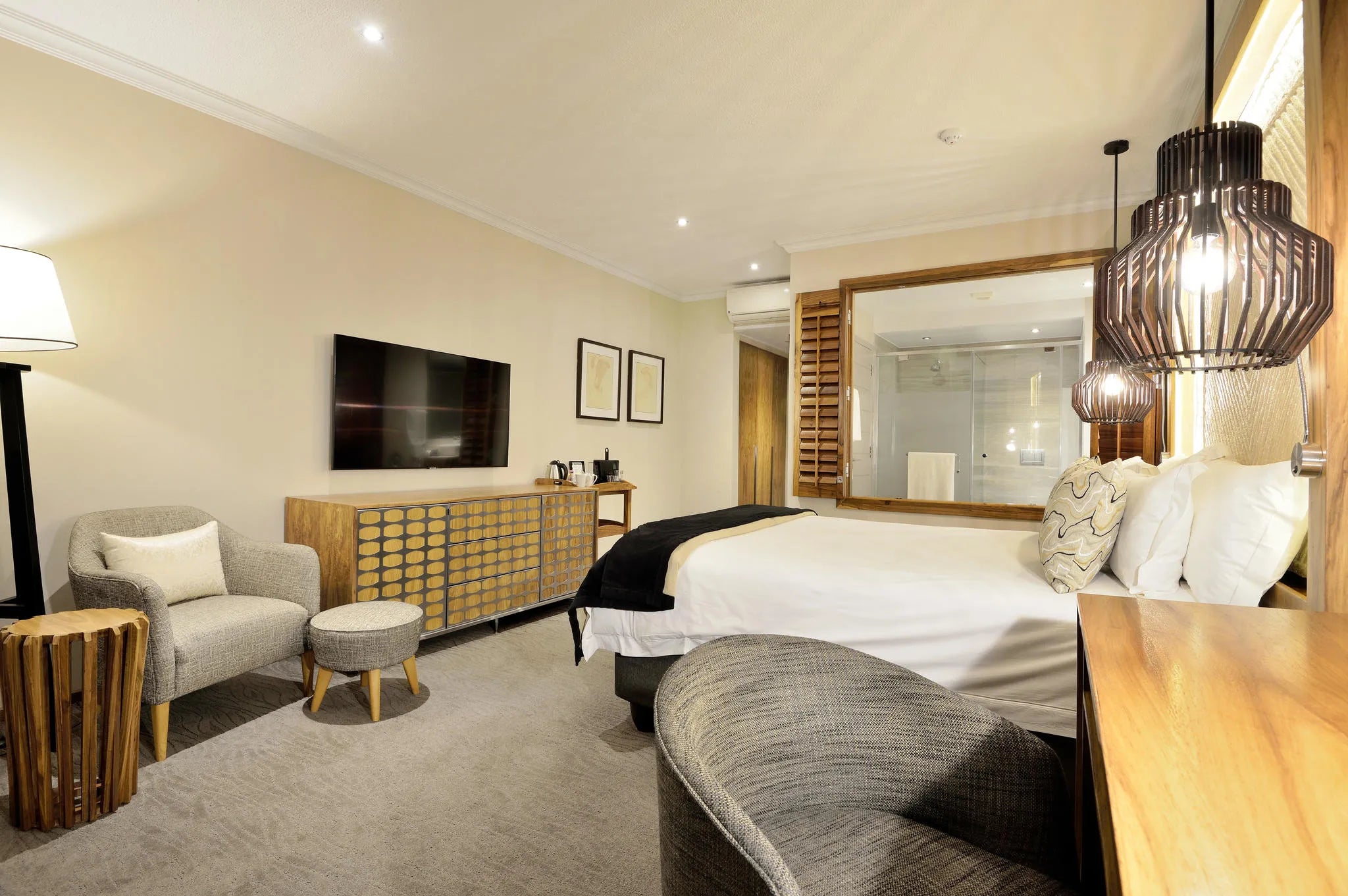 Room gallery image 2.