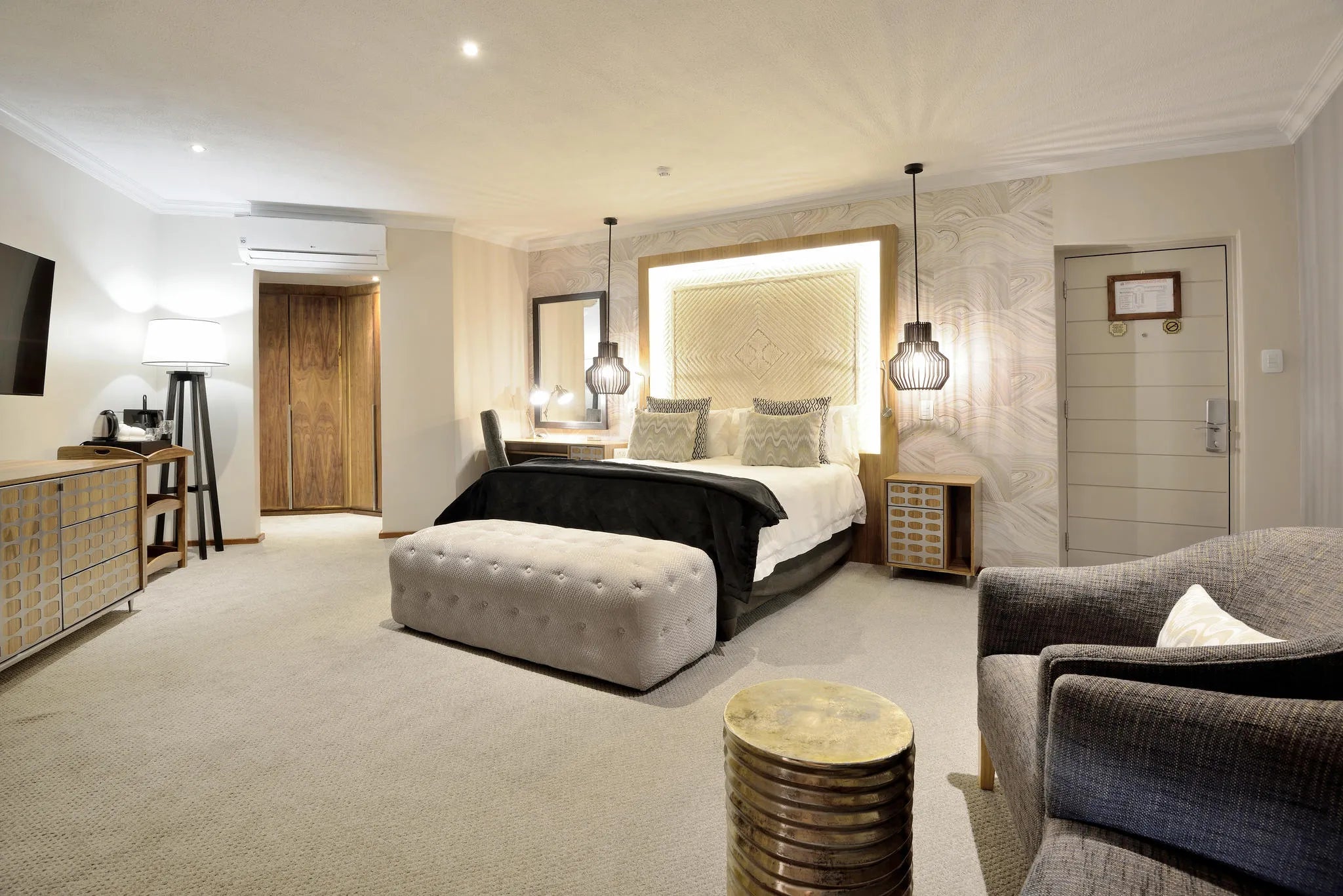 Room gallery image 5.