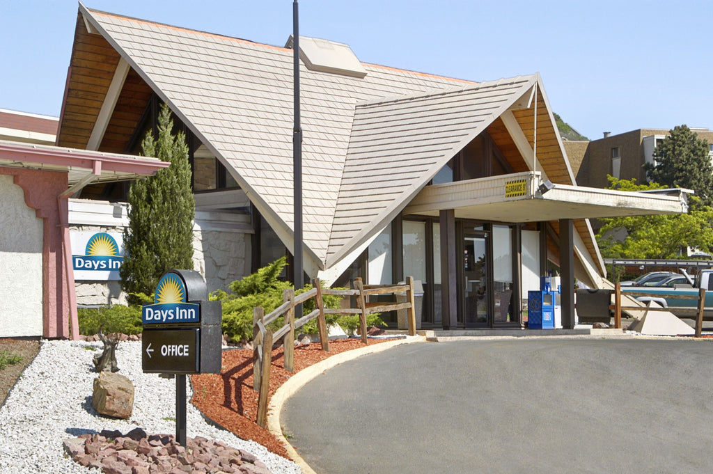 Days Inn Colorado Springs/Garden of the Gods
