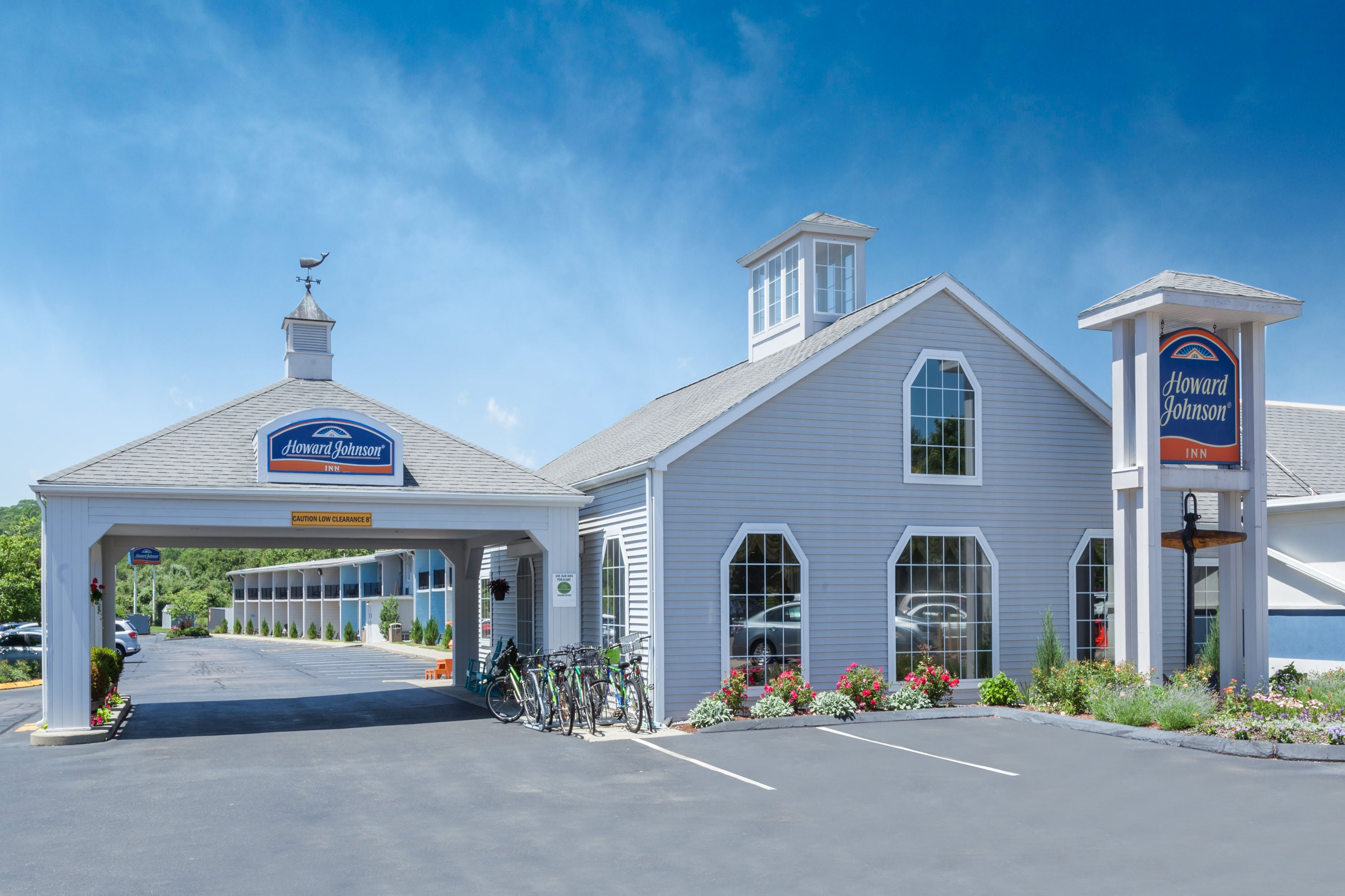 Howard Johnson Inn Mystic