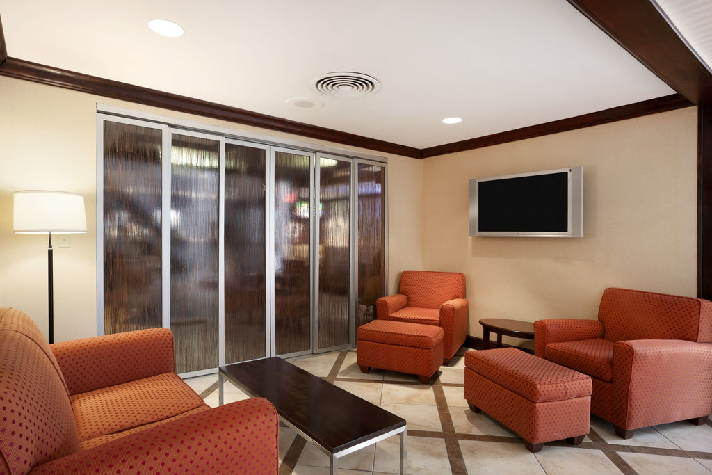 Ramada Newark Wilmington