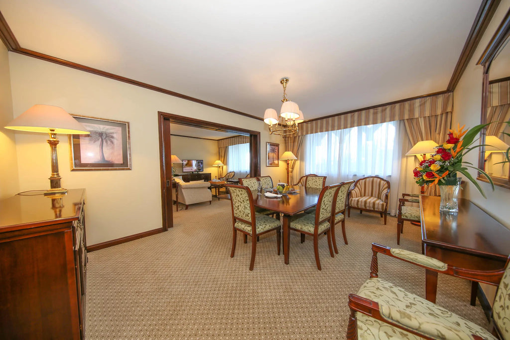 Room gallery image 3.