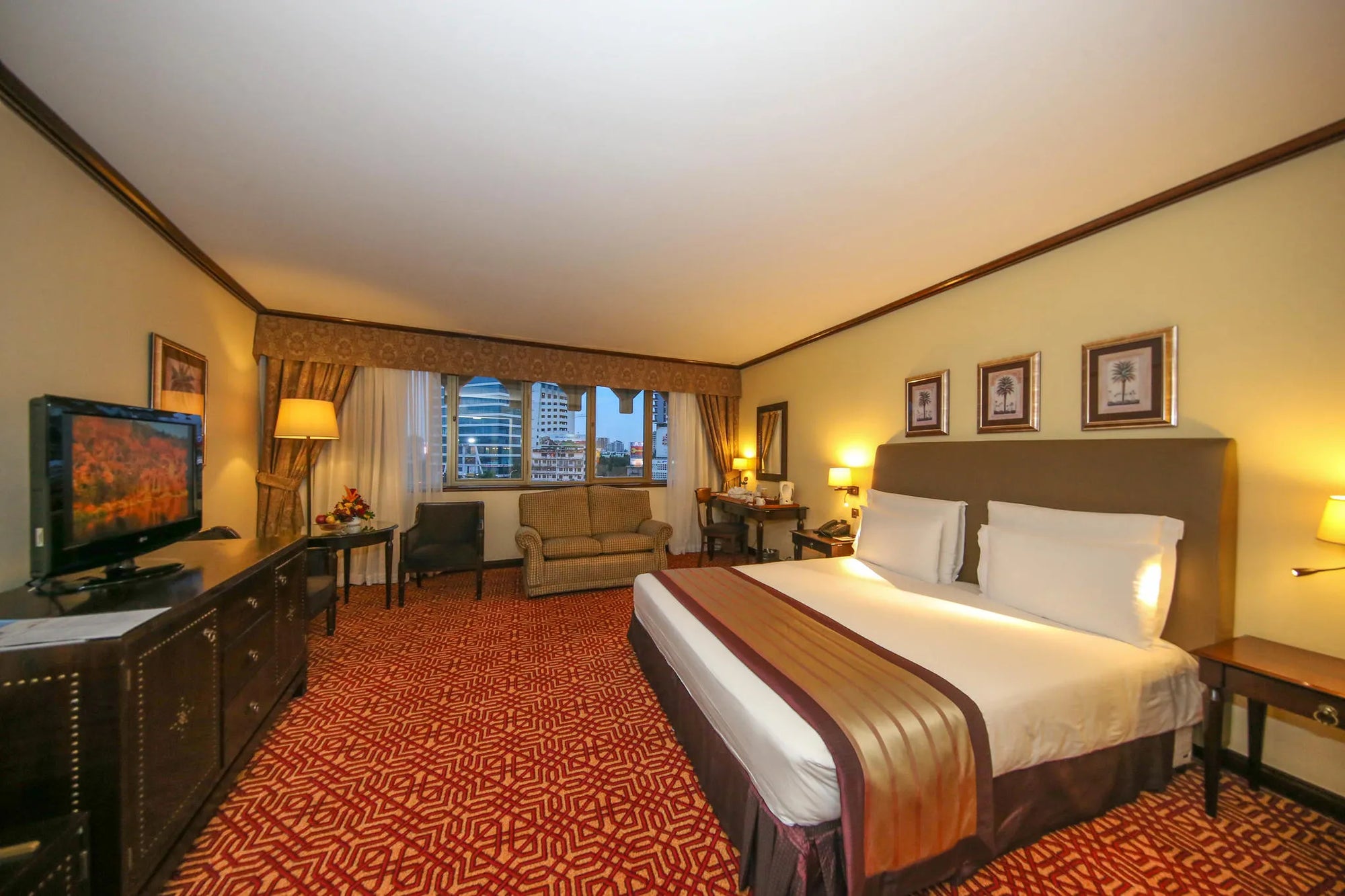 Room gallery image 1.