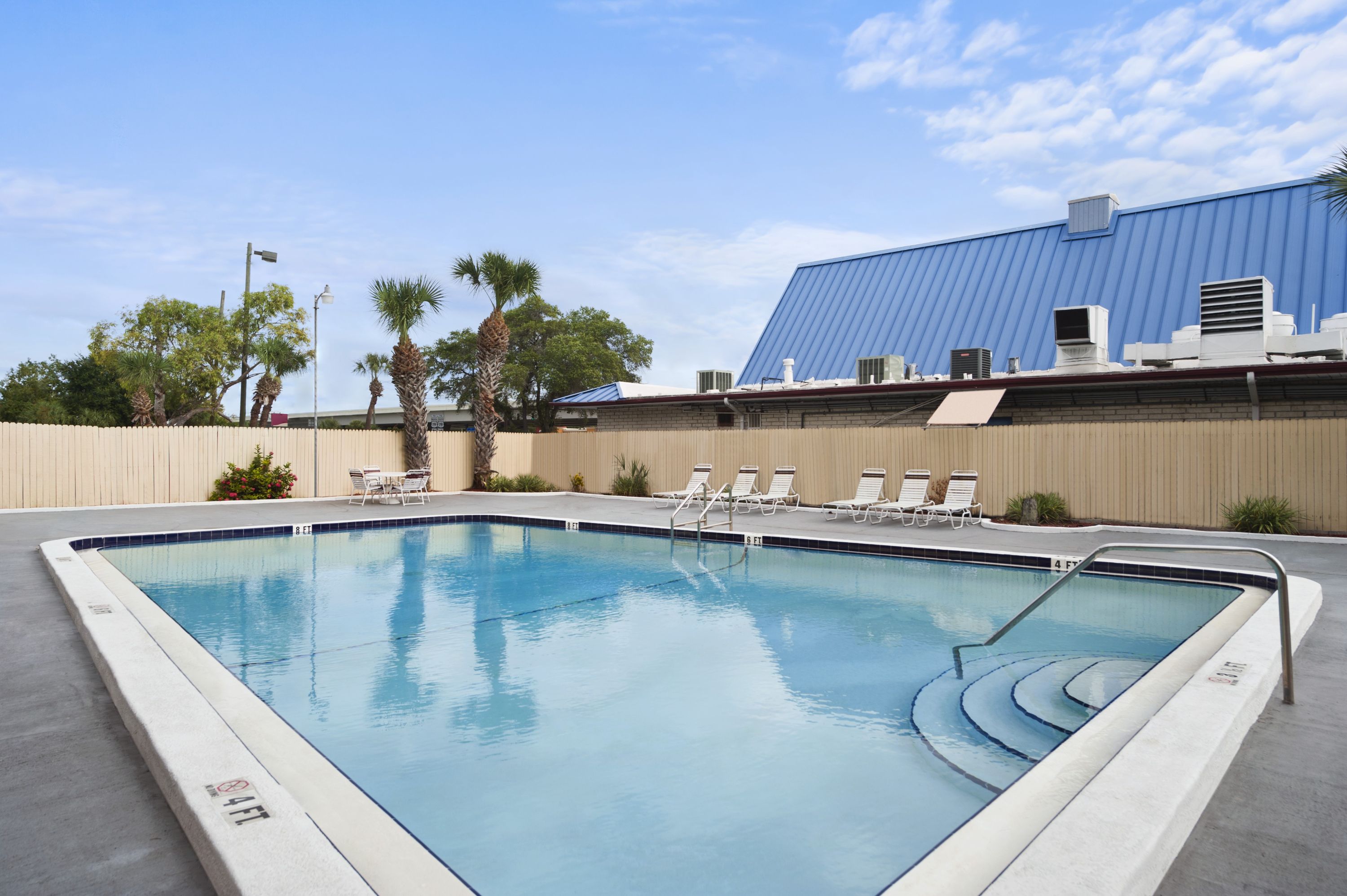Super 8 Clearwater US Hwy 19 N