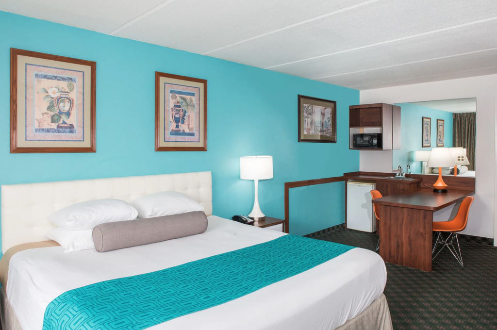 Howard Johnson by Wyndham Clearwater FL