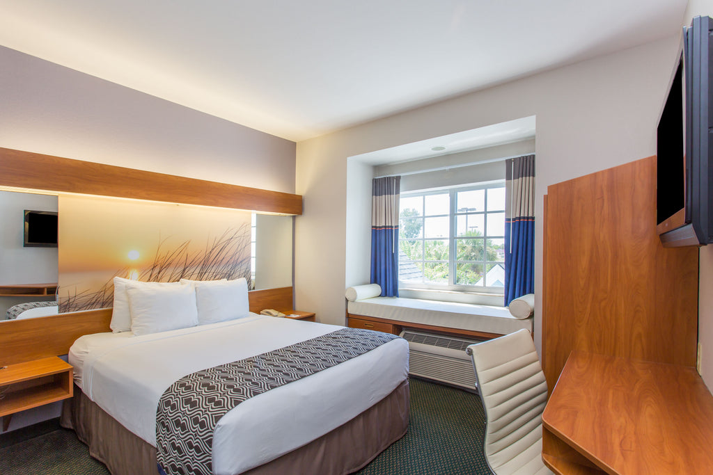 Microtel Inn & Suites by Wyndham Port Charlotte